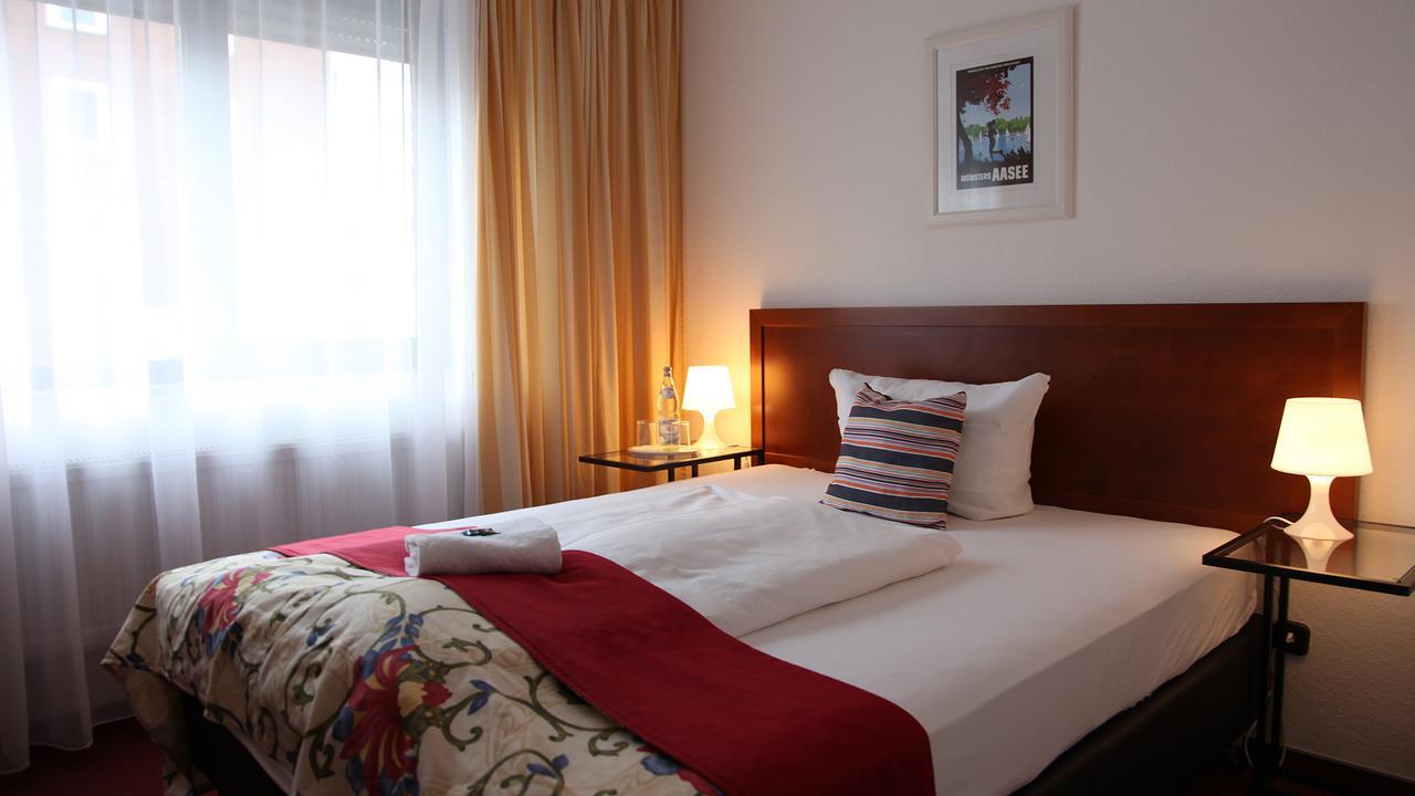 Cityhotel Amadeus Munster  Exterior photo