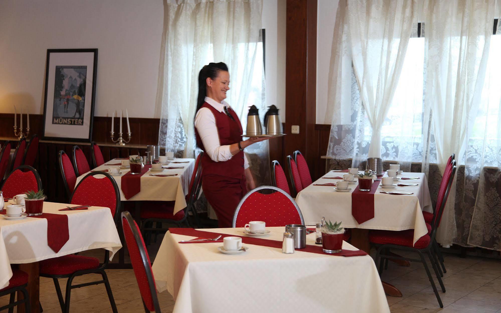 Cityhotel Amadeus Munster  Exterior photo